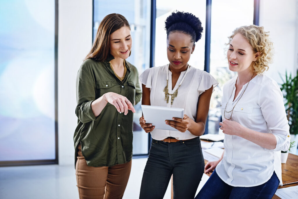 How to select the right internal email broadcast solution for your organization