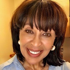 Dr. Karen Lindsey